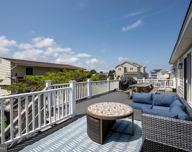 35205 Hassell Avenue - Photo Thumbnail 20
