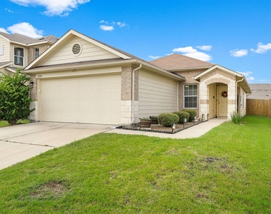 12105 Jamie Dr - Photo Thumbnail 3
