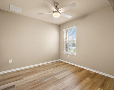 12105 Jamie Dr - Photo Thumbnail 21