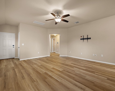 12105 Jamie Dr - Photo Thumbnail 7