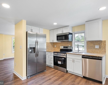 30 E Main Street - Photo Thumbnail 21
