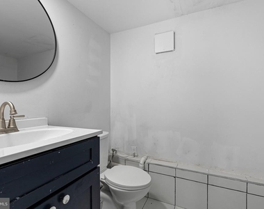 30 E Main Street - Photo Thumbnail 12