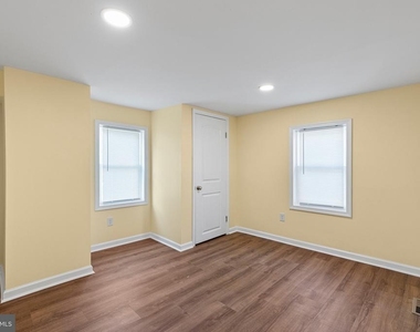 30 E Main Street - Photo Thumbnail 7