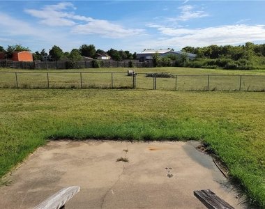 517 Olivia Ct - Photo Thumbnail 13
