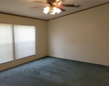 517 Olivia Ct - Photo Thumbnail 1
