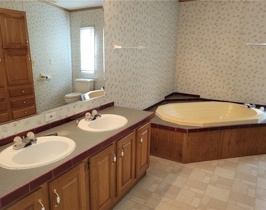 517 Olivia Ct - Photo Thumbnail 3