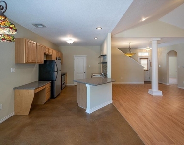 412 Cargill Dr - Photo Thumbnail 10
