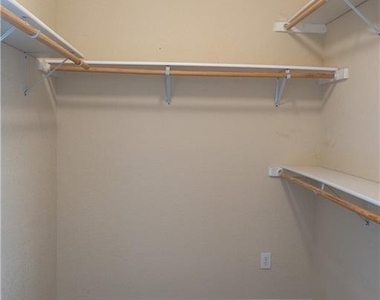 412 Cargill Dr - Photo Thumbnail 18