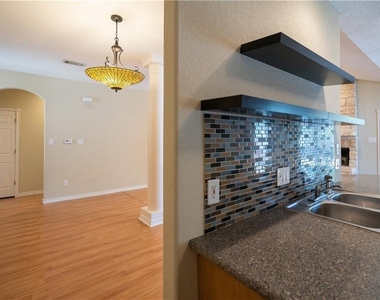 412 Cargill Dr - Photo Thumbnail 11