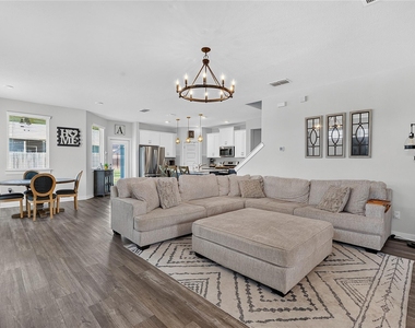 278 Garner Dr - Photo Thumbnail 4