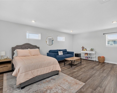 278 Garner Dr - Photo Thumbnail 12