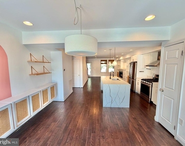 918 Hamilton Street Nw - Photo Thumbnail 12