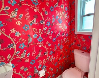 918 Hamilton Street Nw - Photo Thumbnail 13