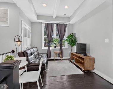 400 13th Street Ne - Photo Thumbnail 1