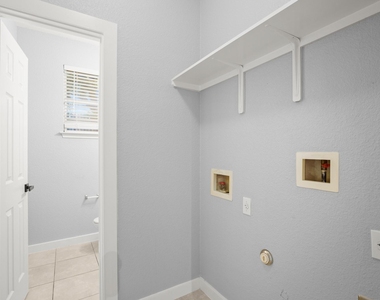 7617 Bennett Ave - Photo Thumbnail 10