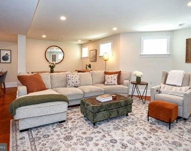 1324 Euclid Street Nw - Photo Thumbnail 2