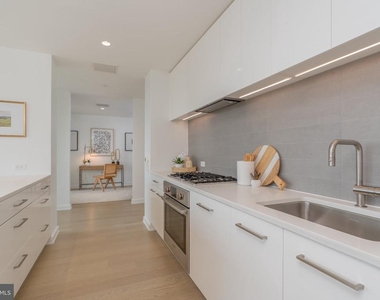1111 24th Street Nw - Photo Thumbnail 25