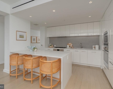 1111 24th Street Nw - Photo Thumbnail 22