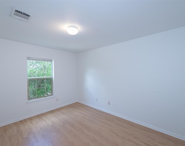 3717 Holden Ct - Photo Thumbnail 21