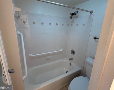 2800 Wisconsin Avenue Nw - Photo Thumbnail 9