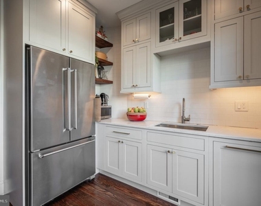 31 Randolph Place Nw - Photo Thumbnail 3