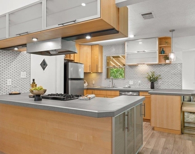 4904 Enchanted Ln - Photo Thumbnail 3