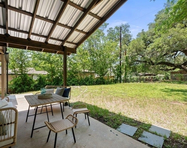4904 Enchanted Ln - Photo Thumbnail 11