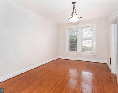 222 R Street Ne - Photo Thumbnail 8