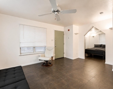 2505 Seton Ave - Photo Thumbnail 2