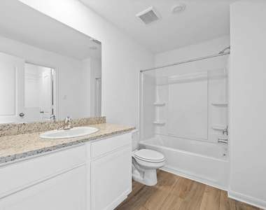 104 Captain Dooley Ln - Photo Thumbnail 7