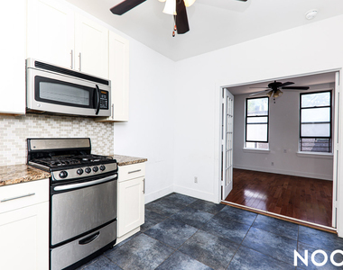 290 Harman St - Photo Thumbnail 9