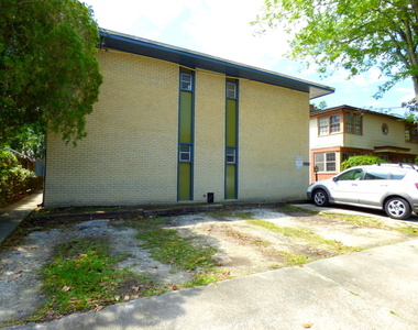2960 Remington Street - Photo Thumbnail 2