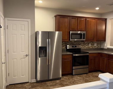4180 Crownwood Drive - Photo Thumbnail 8