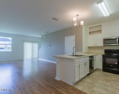 7841 Merchants Way - Photo Thumbnail 4