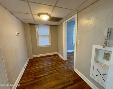 2506 Park Street - Photo Thumbnail 5