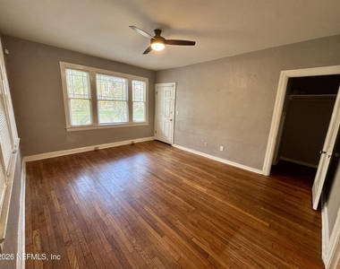 2506 Park Street - Photo Thumbnail 3