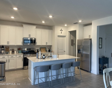 417 Hasler Avenue - Photo Thumbnail 9
