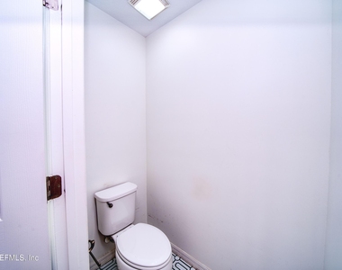 7019 Coldwater Drive - Photo Thumbnail 34