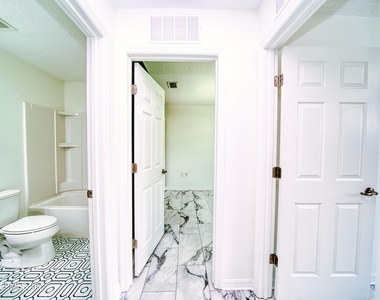 7019 Coldwater Drive - Photo Thumbnail 15