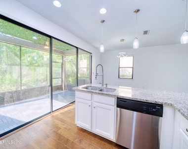 7019 Coldwater Drive - Photo Thumbnail 9