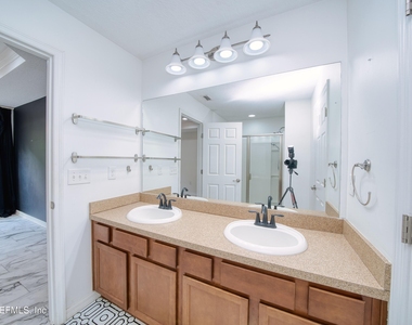 7019 Coldwater Drive - Photo Thumbnail 32