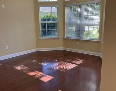 296 Ellsworth Circle - Photo Thumbnail 3