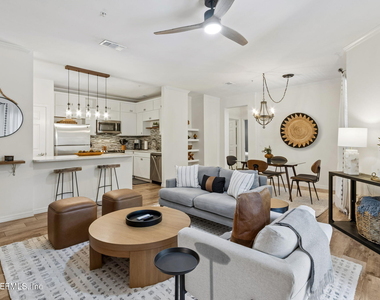 211 Colima Court - Photo Thumbnail 10