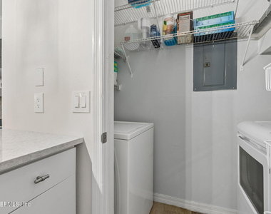 211 Colima Court - Photo Thumbnail 17