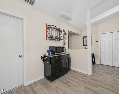 151 Rolando Court - Photo Thumbnail 8