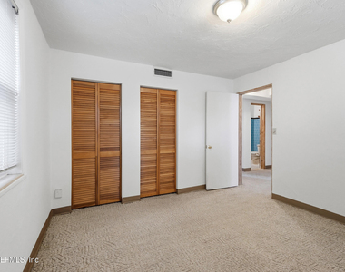 1800 1st Street - Photo Thumbnail 19