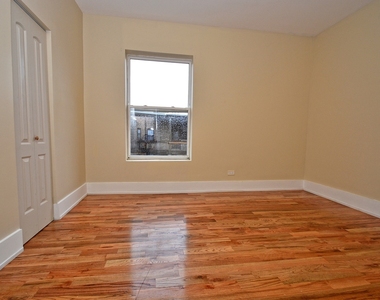 5811 S Michigan Avenue - Photo Thumbnail 5