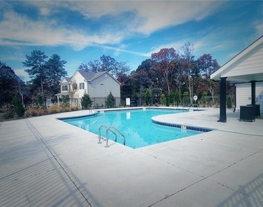 232 Hellen Valley Drive - Photo Thumbnail 39