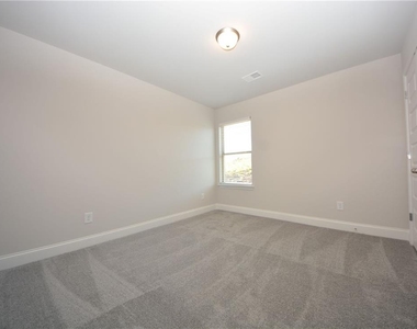 232 Hellen Valley Drive - Photo Thumbnail 28