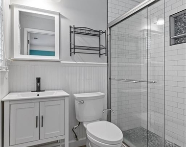 1224 Westmont Road Sw - Photo Thumbnail 13
